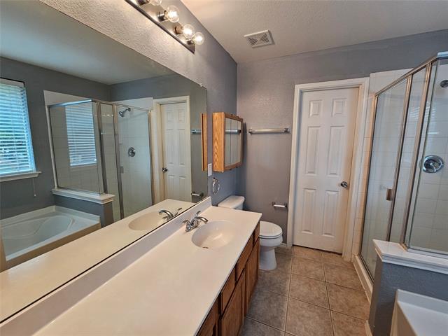 Building Photo - 2408 Finch Dr