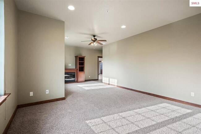 Building Photo - 4444 Greenchain Loop