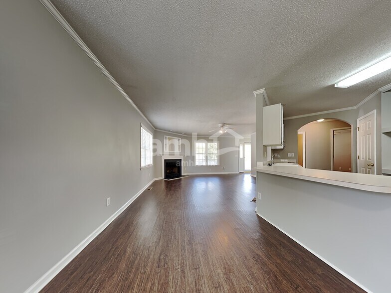 Building Photo - 1766 Spring Path Trl