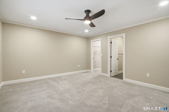 Building Photo - 193 The Meadows