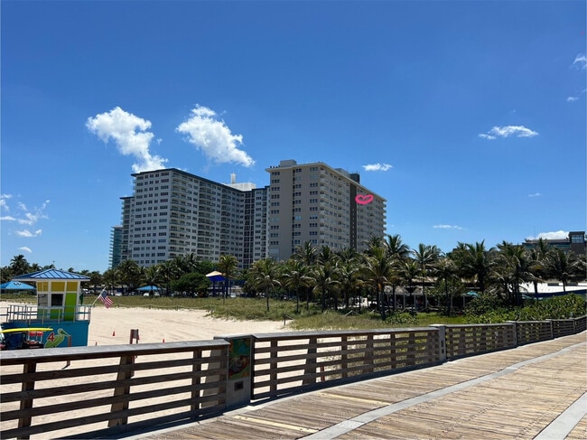 Building Photo - 133 N Pompano Beach Blvd