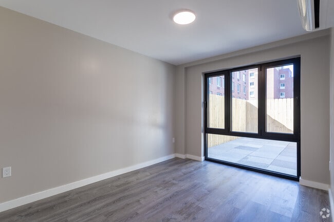 Unit 2C - Bedroom - Skylimit Tower