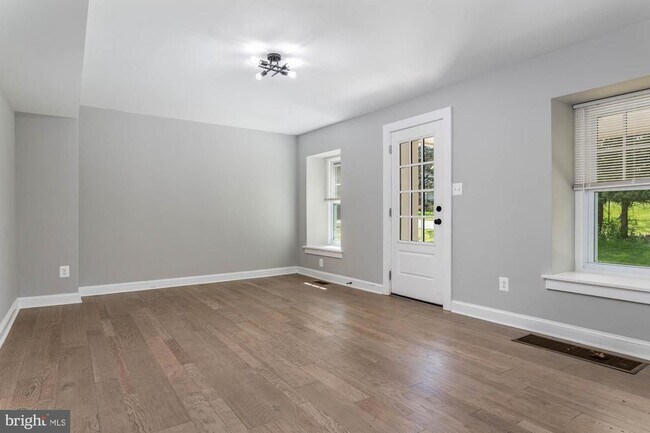 Building Photo - 139 W Germantown Pike