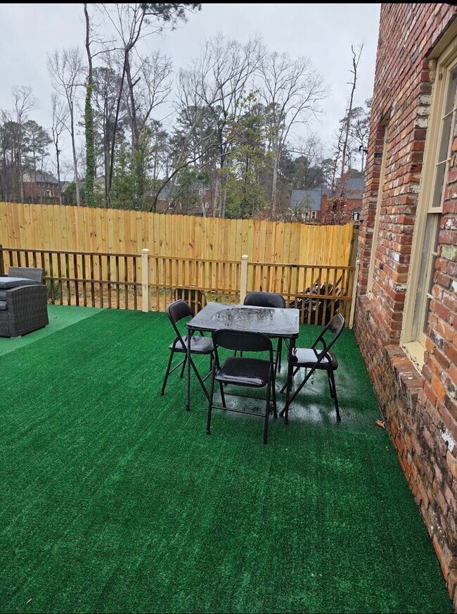 Building Photo - Spacious 4BR Home in Sought-After Springlakes – Balcony, Patio & Amenities!