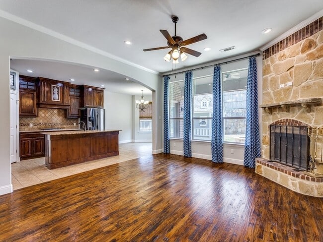 Building Photo - 10961 Silver Horn Dr