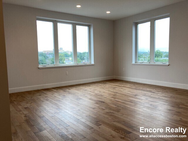 Building Photo - 50 Hichborn St