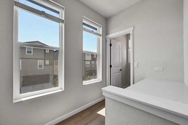 Building Photo - $2,650 - 4 bed, 3.5 bath updated home in C...