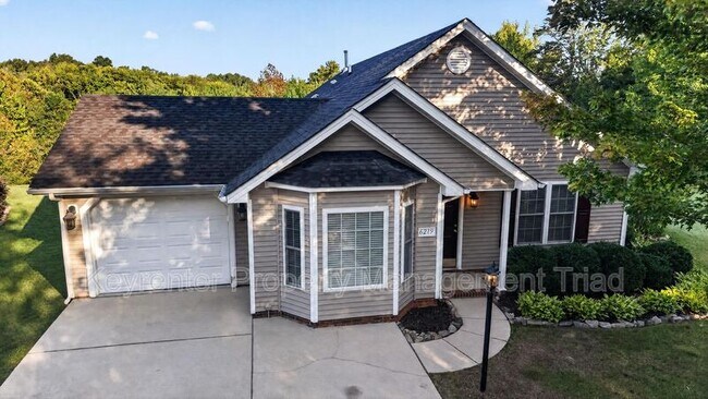 Building Photo - 6219 Black Willow Dr