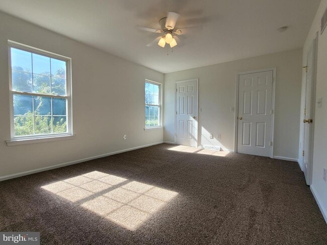 Building Photo - 50 Starboard Ct
