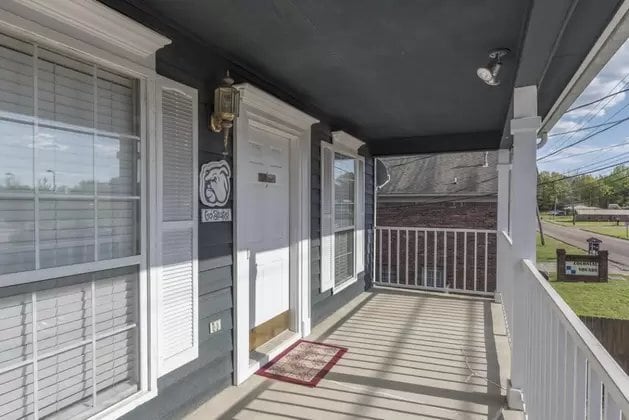 Building Photo - 1064 N Montgomery St