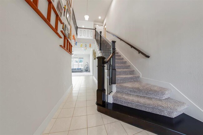 Building Photo - 9113 Finley Mae Way