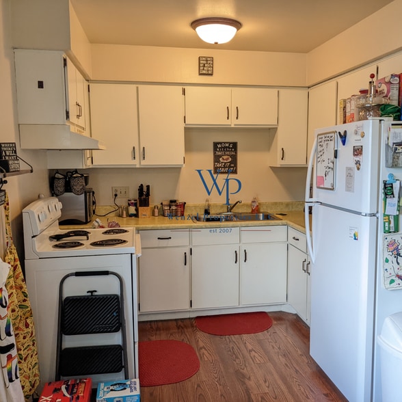 Building Photo - 419 N Liberty St