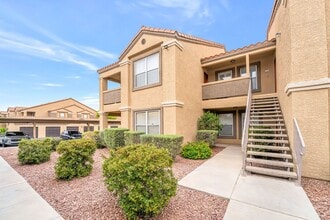 Building Photo - Move-in Ready 2-Bed Condo!