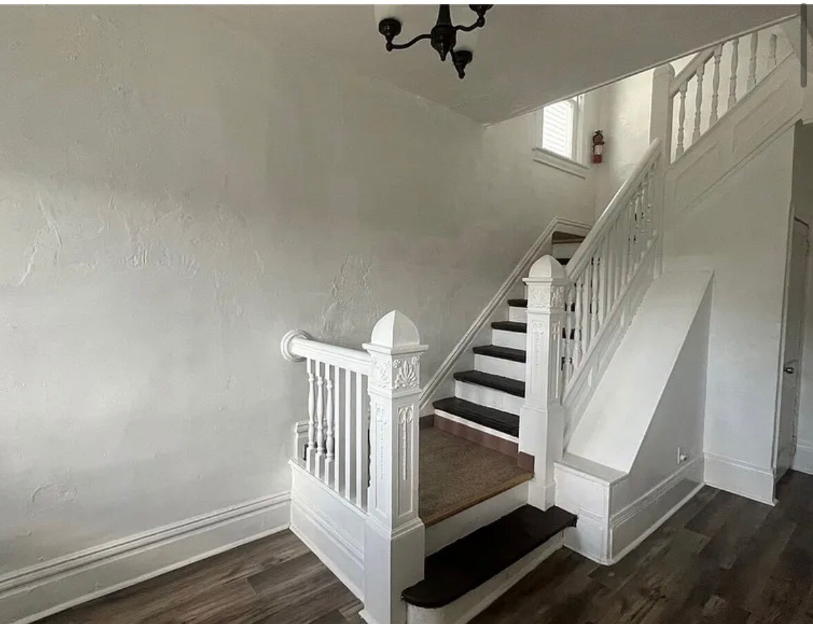 Building Photo - 1425 Methyl St