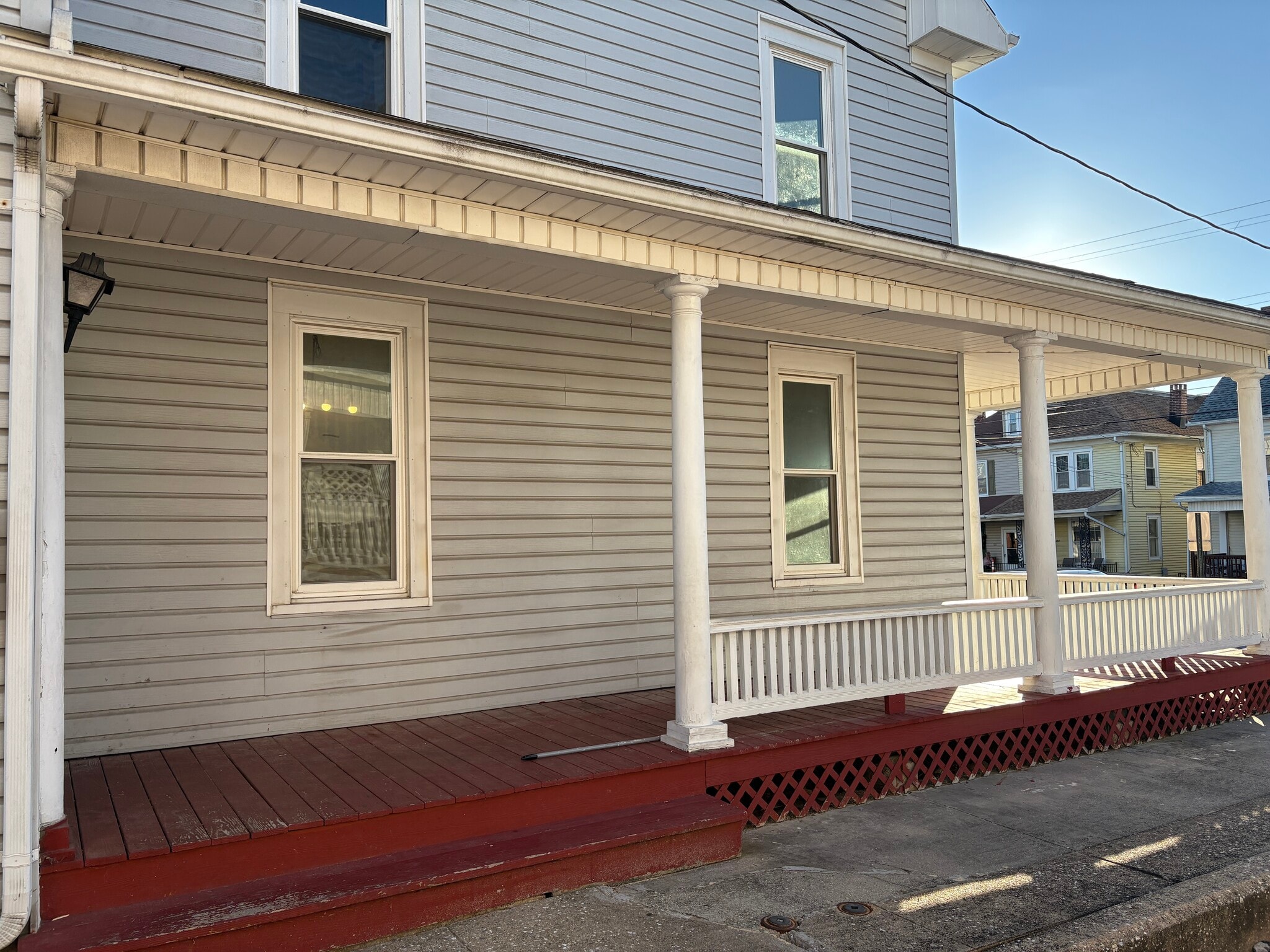 Building Photo - 115 S Franklin St