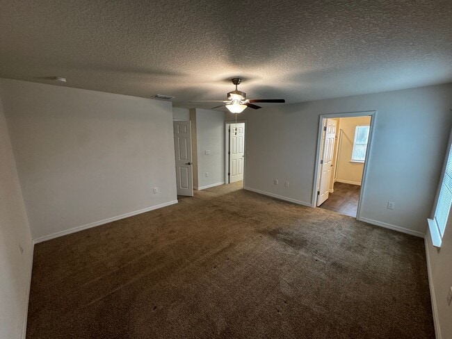 Building Photo - Modern 2023 Construction in Marion Oaks – 3BR/2BA with 2-Car Garage