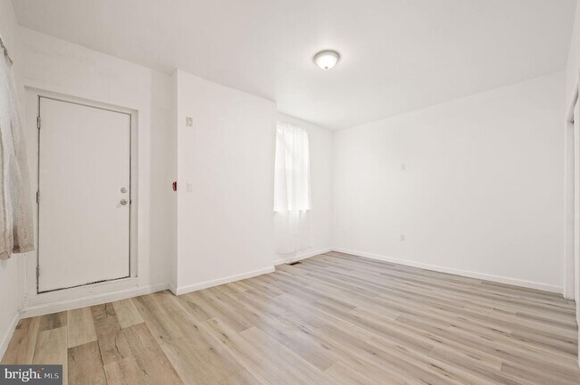 Building Photo - 1633 Germantown Ave