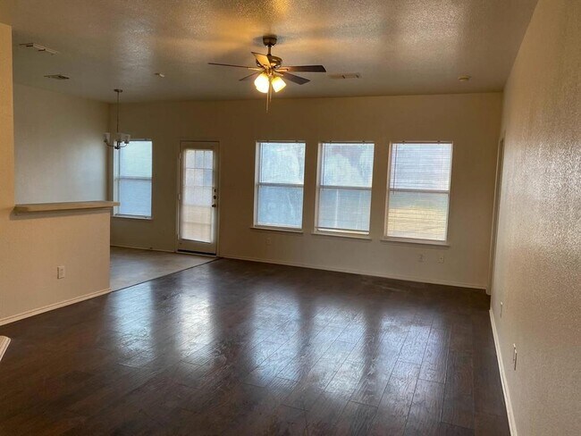 Building Photo - 8645 Arcadia Park Dr