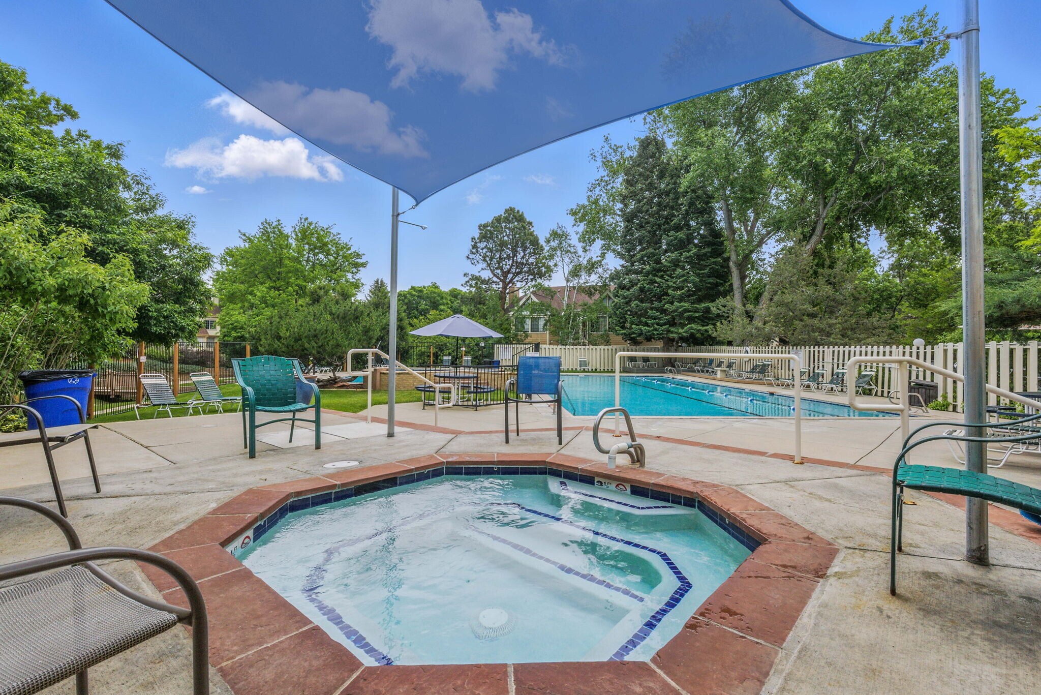 Building Photo - 6076 Gunbarrel Ave