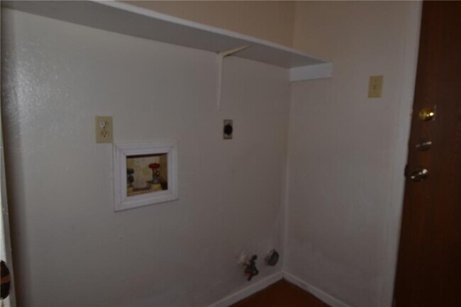 Building Photo - 12314 Alderbrook Dr