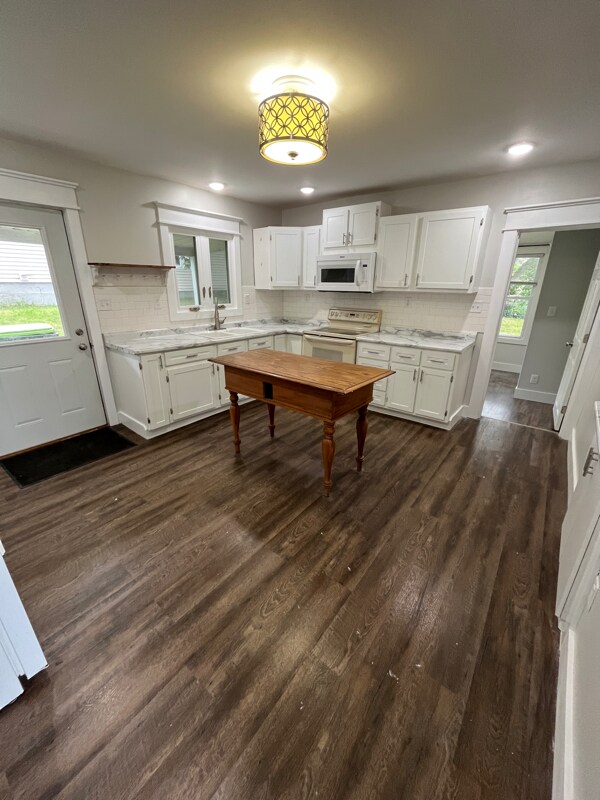 Building Photo - 720 N Lafayette St