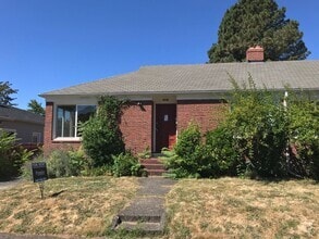 Building Photo - r614beechstduplexv