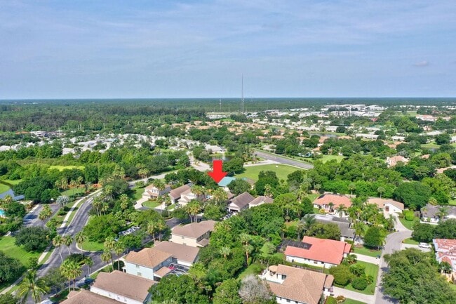 Building Photo - 2951 SW Pond Way