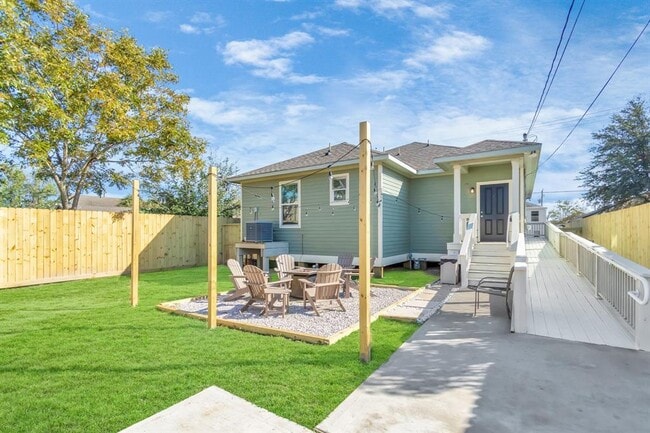 Building Photo - 5322 Avenue K