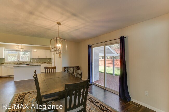 Building Photo - 4 br, 3 bath House - 5916 TAJO AVENUE