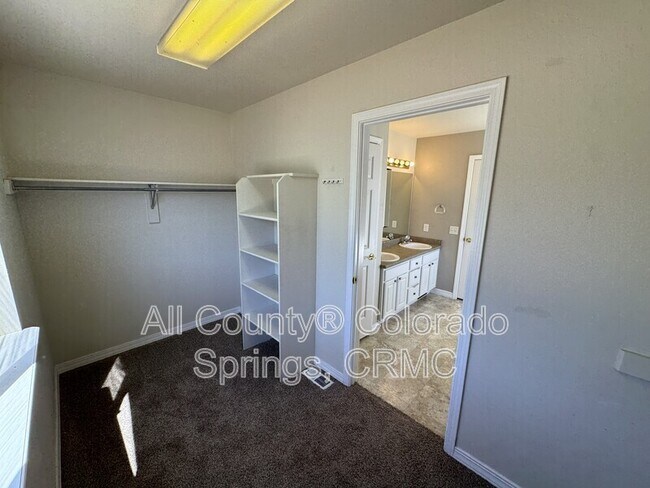 Building Photo - 19120 Pinon Park Rd