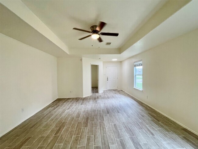 Building Photo - 19127 Yaupon Ranch Dr