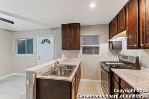 Building Photo - 5003 Casa Oro St