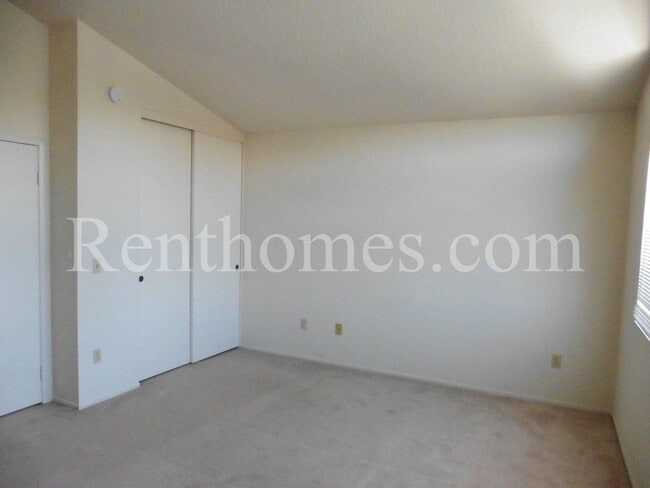 Building Photo - 10669 Glendover Ln