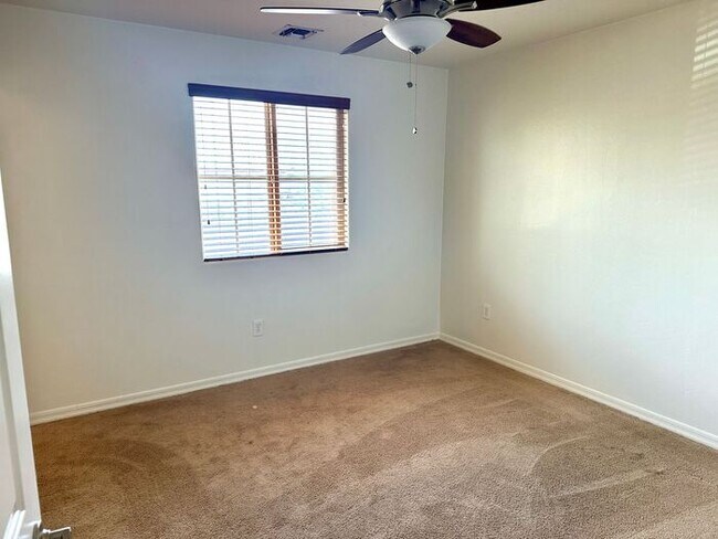 Building Photo - Stunning 2 story home in Oro Valley!!