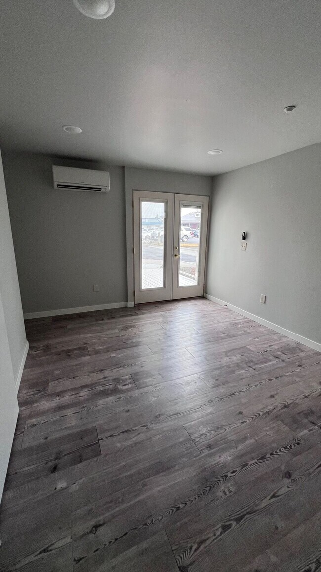 Building Photo - 1 BD 1 BA in Davenport WA