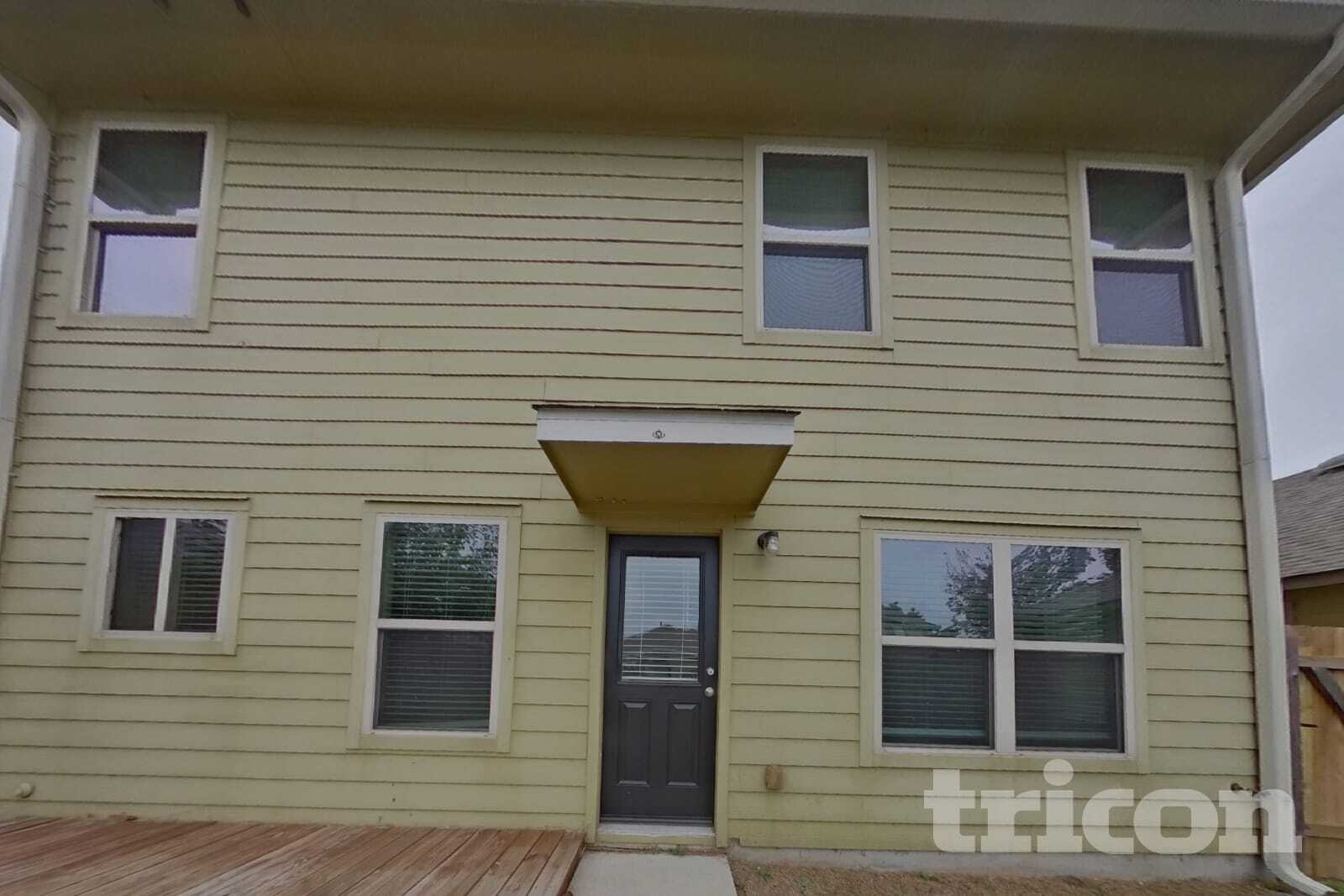 Building Photo - 15102 Verela Dr