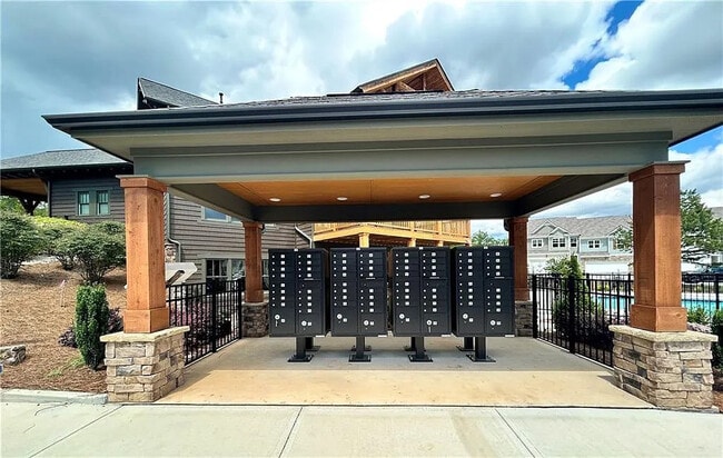 Building Photo - 308 Stoneybrook Dr