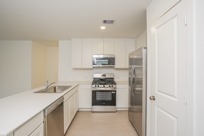 Building Photo - 319 Bush Mdw Ln