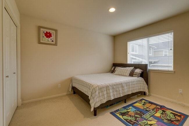 Building Photo - Beautiful 3 bedroom home in Issaquah Highl...
