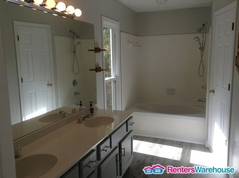 Building Photo - 1405 McQuiston Ct SW