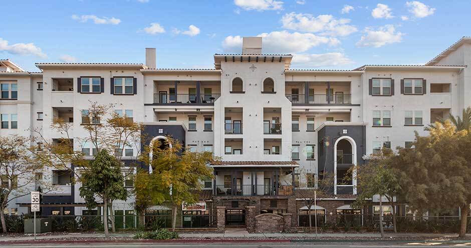 Building Photo - Iconic on Alvarado