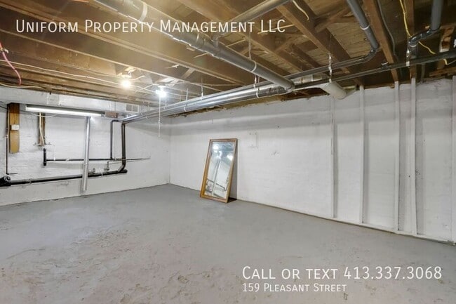 Building Photo - 159 Pleasant St