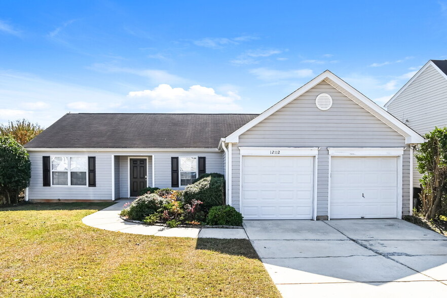 Primary Photo - 12112 Chantress Ln