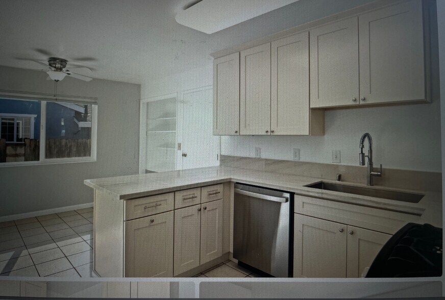 Building Photo - 7012 Cobalt Way