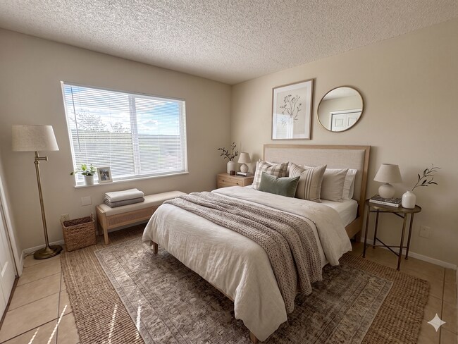 Building Photo - 2906 Straus Ln