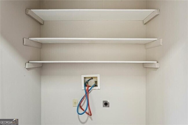 Building Photo - 752 Barnes Mill Trace NE