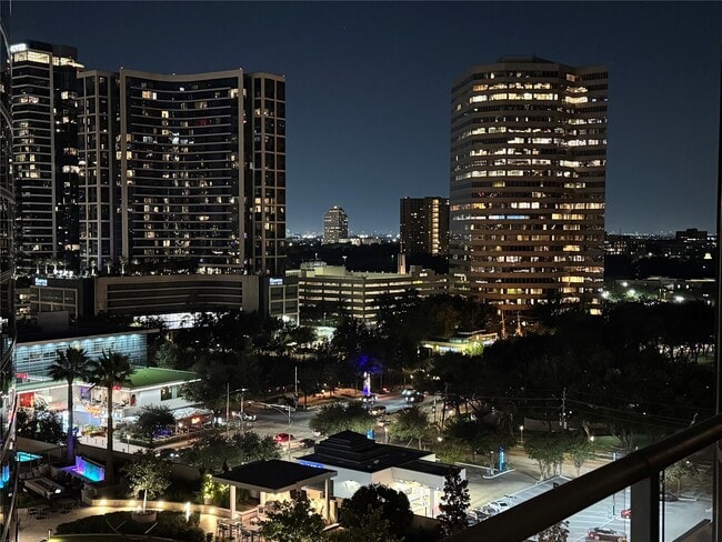 Building Photo - 1600 Post Oak Blvd