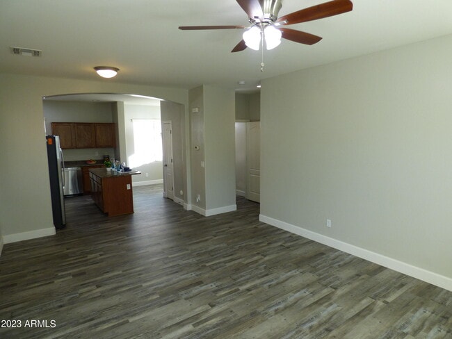 Building Photo - 1927 N 78th Dr