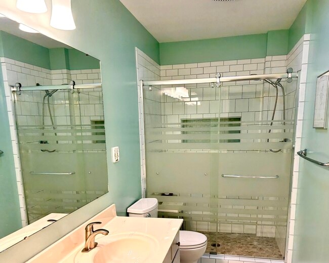 Building Photo - 4 St Andrews Way