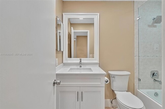 Building Photo - 9487 W McNab Rd